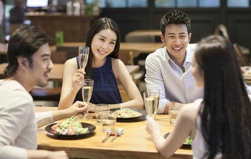 娱乐吃瓜酱和朋友去旅行