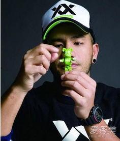 娱乐吃瓜鸭张震岳,娱乐吃瓜界的“鸭”界翘楚